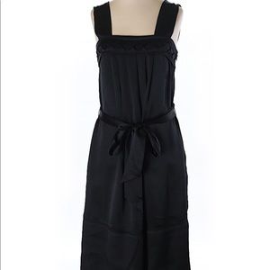 ⭐️ Banana Republic little black dress lace belt